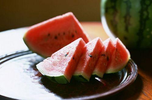 古圈吃瓜,揭秘吃瓜群众的狂欢盛宴