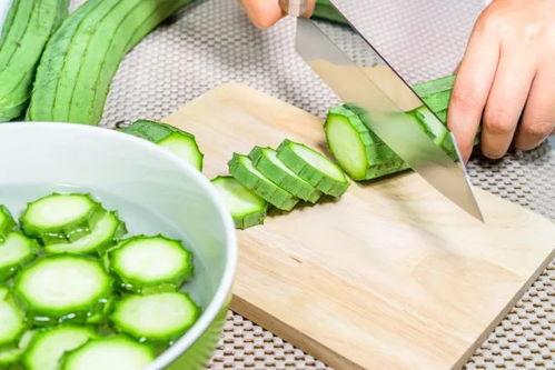 吃瓜能白吗,白吃能成真？揭秘网络热议背后的真相  第3张